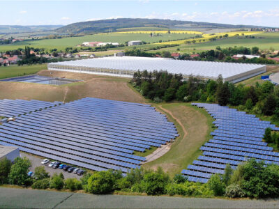 Fotovoltaická elektrárna a skleník ve Smržicích